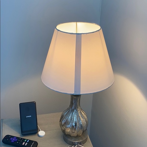 Lamp - Picture 1 of 1